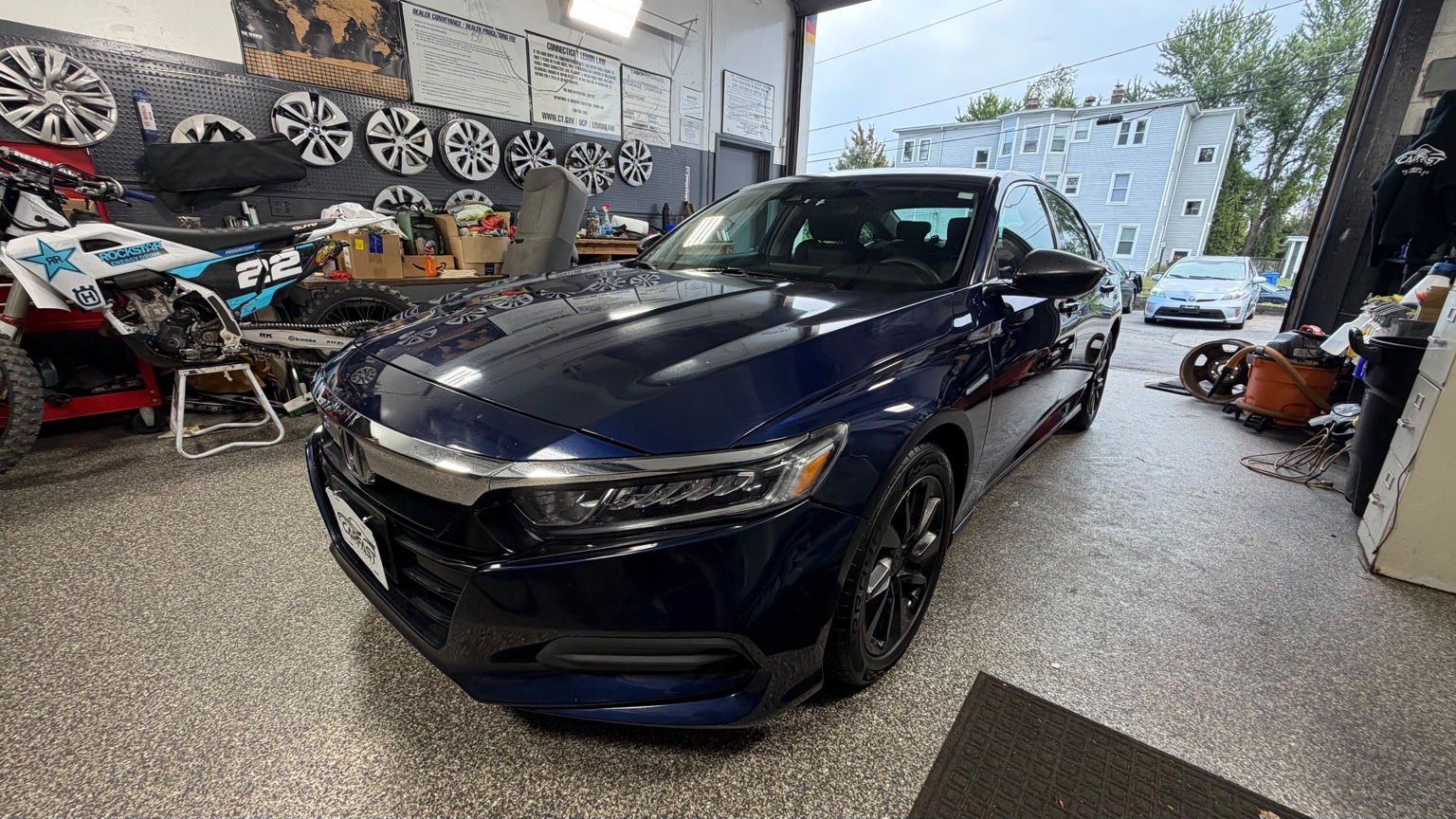 Honda Accord azul à venda na Carfast Auto Center